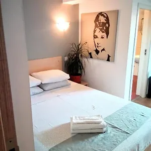 Гостевой дом (adults Only), Бухарест