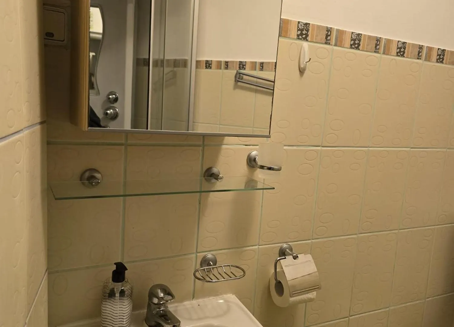 Guest house Vila Ris 3 Filibiliu 12 Bucharest