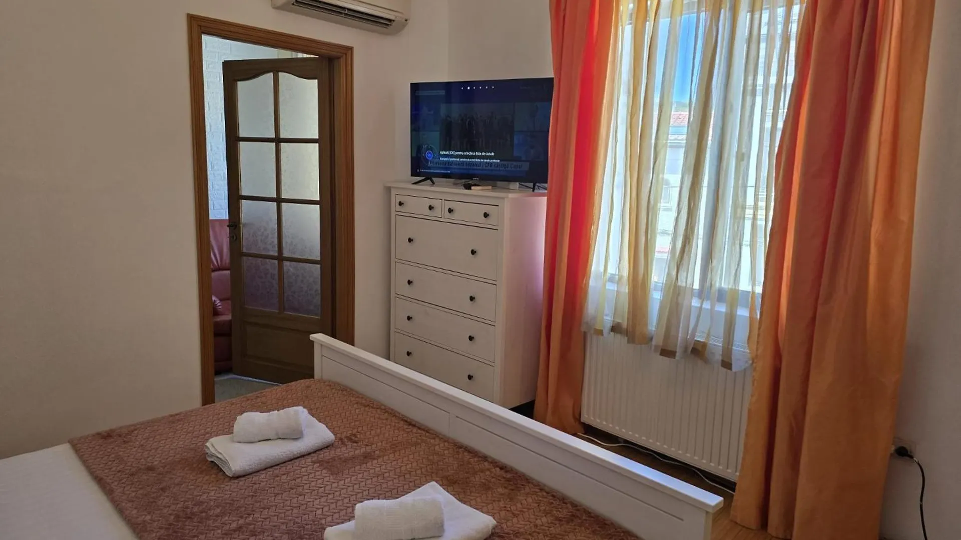 Vila Ris 3 Filibiliu 12 Bucharest Guest house