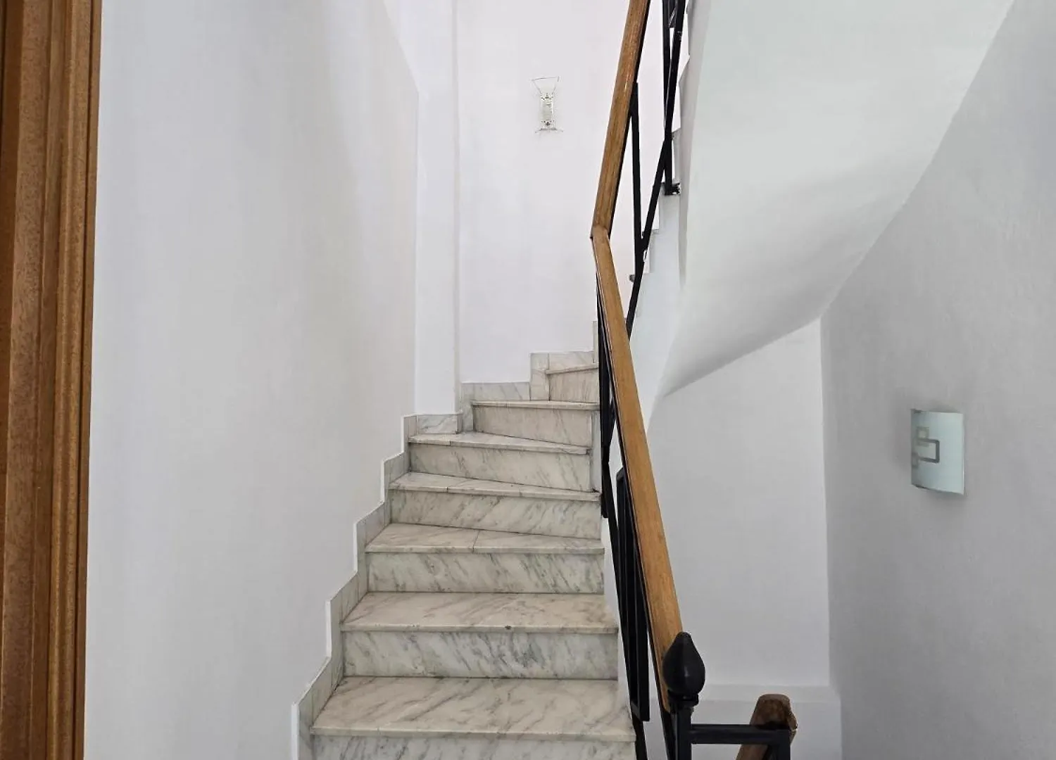 Vila Ris 3 Filibiliu 12 Bucharest Guest house
