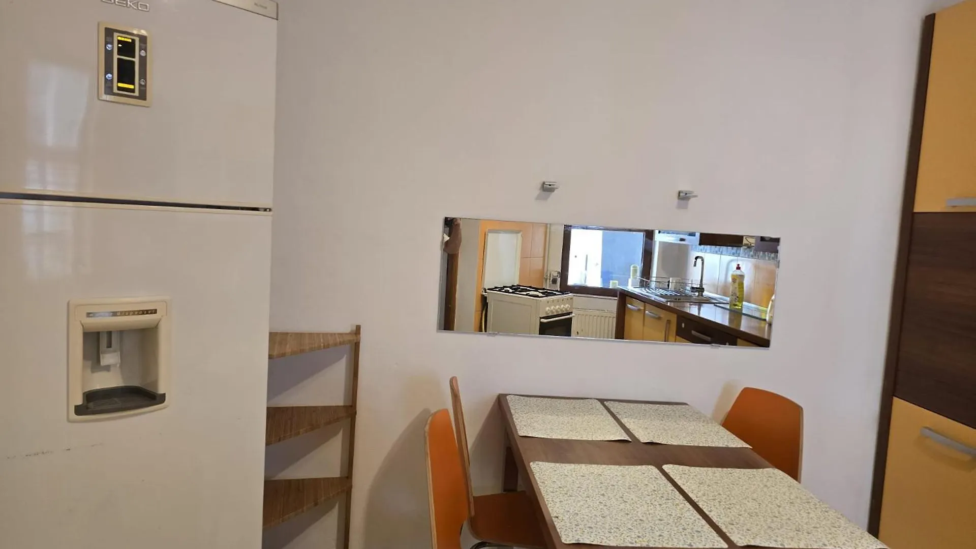 Vila Ris 3 Filibiliu 12 Bucharest Guest house